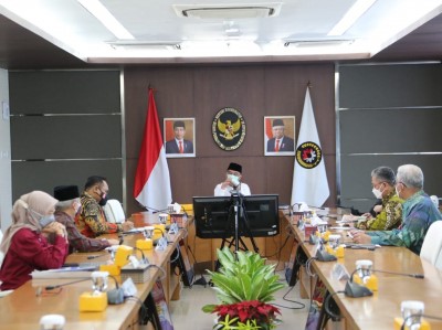 Rapat Koordinasi Tingkat Menteri Tentang Hari Libur Nasional dan Cuti Bersama tahun 2022. KEMENKO PMK