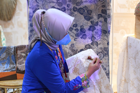 Batik Biota Laut Ramah Lingkungan