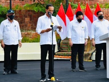 Presiden Joko Widodo meresmikan penataan sejumlah kawasan di Labuan Bajo