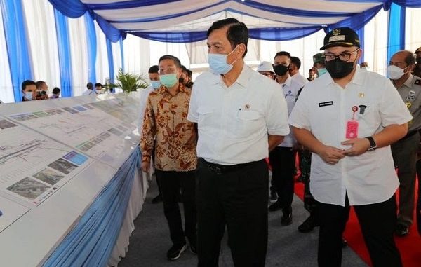 Membangun Gerbang Udara