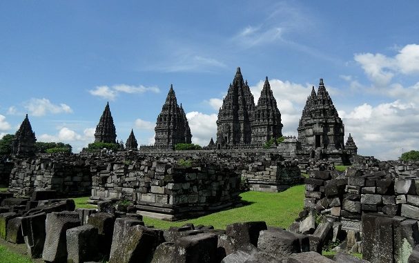 prambanan-temple-java-hinduism-161293