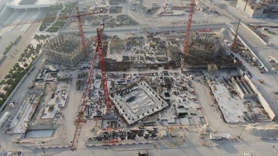 Konstruksi di lokasi masa depan Rumah Keluarga Abraham di Abu Dhabi