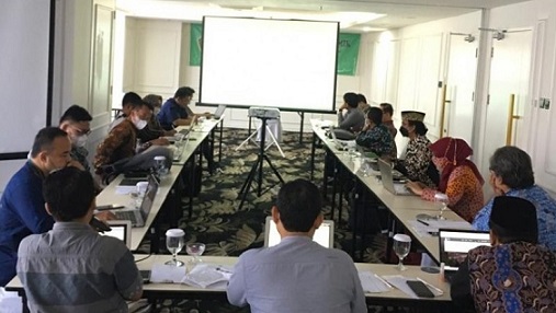 Review regulasi gelar akademik PTKI