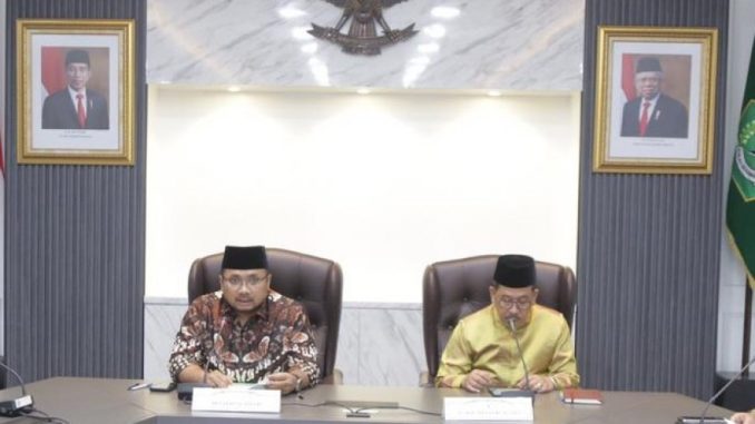 Menag RI saat memimpin rapat koordinasi di Kantor kemenag