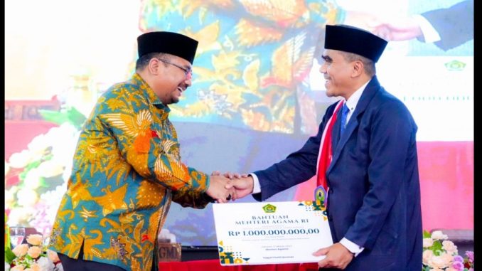Menag berikan Bantuan PTIS