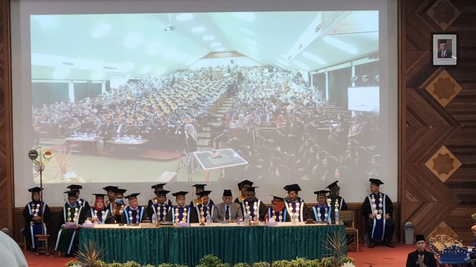 Wisuda IAI - Az-Zaitun 1